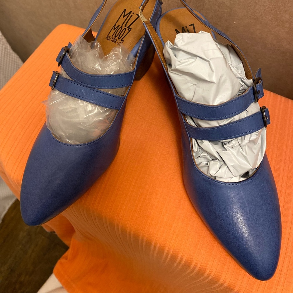 Miz Mooz Blue Heels Classic Elegant Design